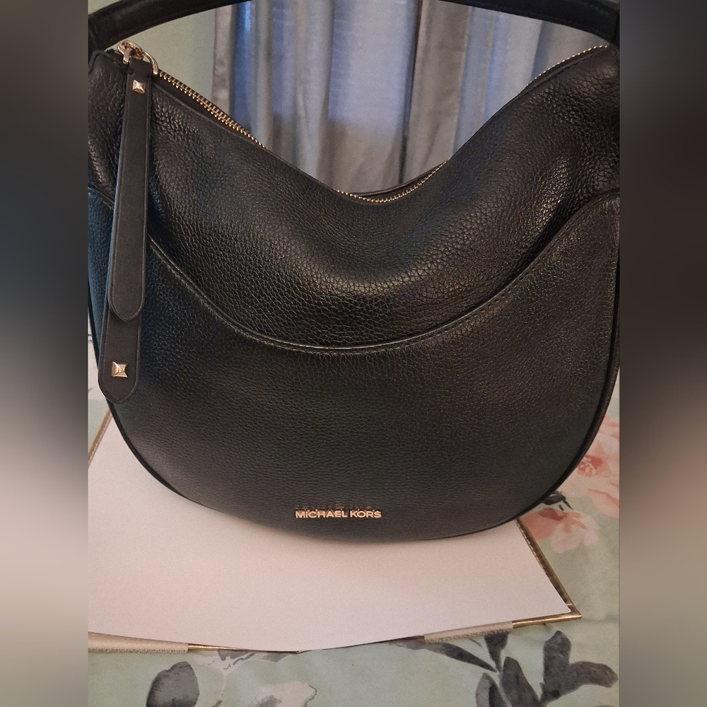 Michael Kors Dover Large Half Moon Shoulder Bag Black Pebbled Leather - Picture 11 of 13